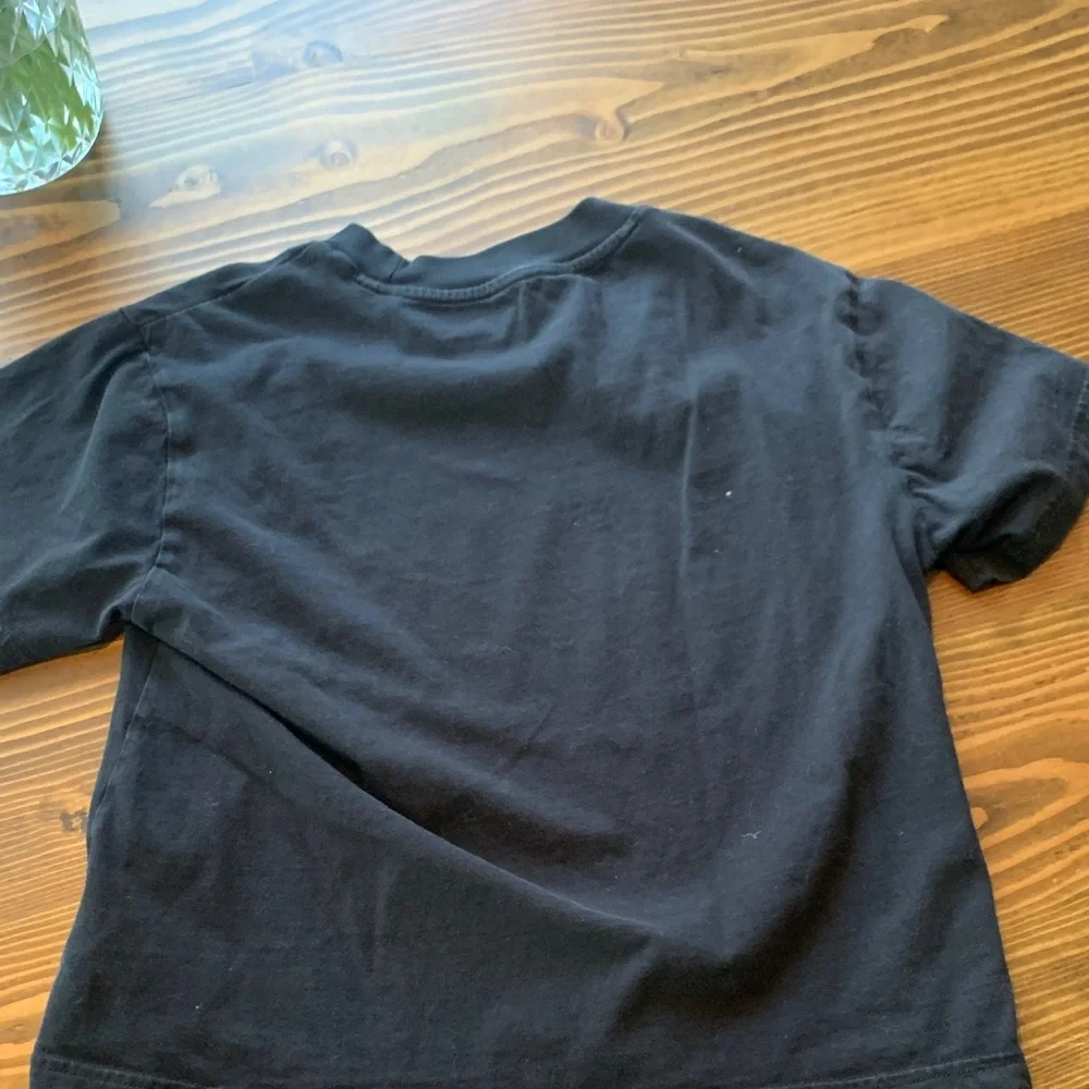 Unisex adidas Black Short-Sleeve Logo Tee - Picture 4 of 4